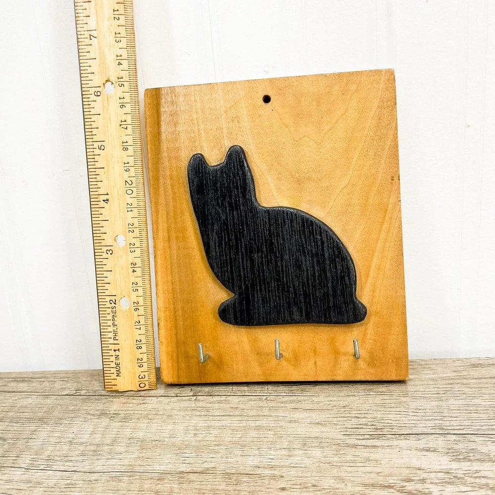 Vintage Handmade Wooden Black Cat Key Holder Wall Plaque 3 Hooks Farmhouse Decor